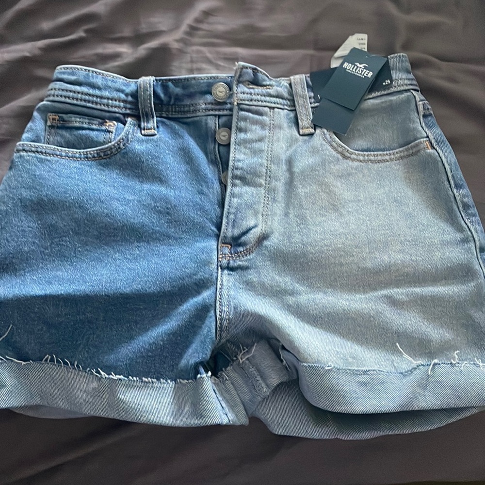 Hollister Ultra High Rise Shorts
